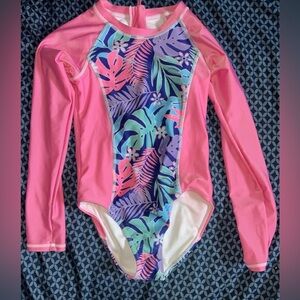 Girls swimsuit size 10/12. Like new. Used only for vacation